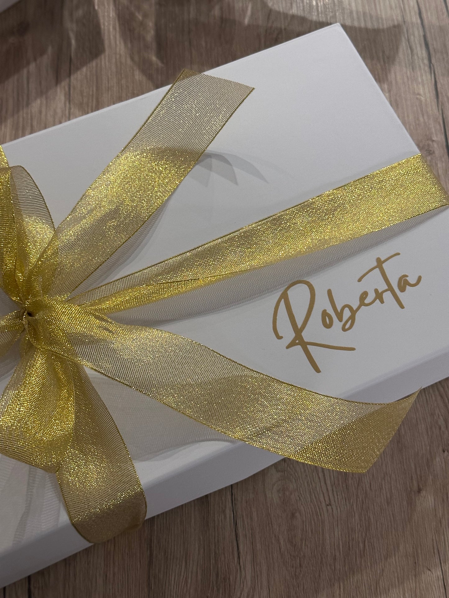 Personalizza la tua box regalo