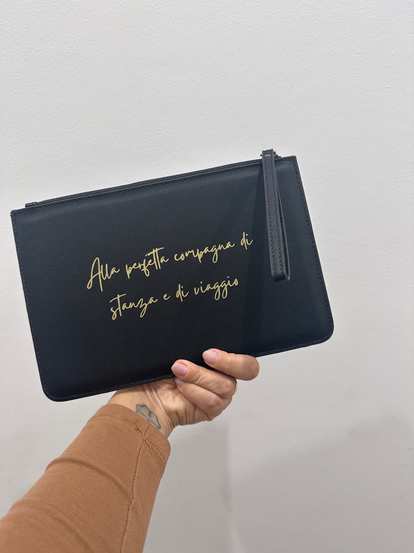 Pochette in similpelle effetto saffiano