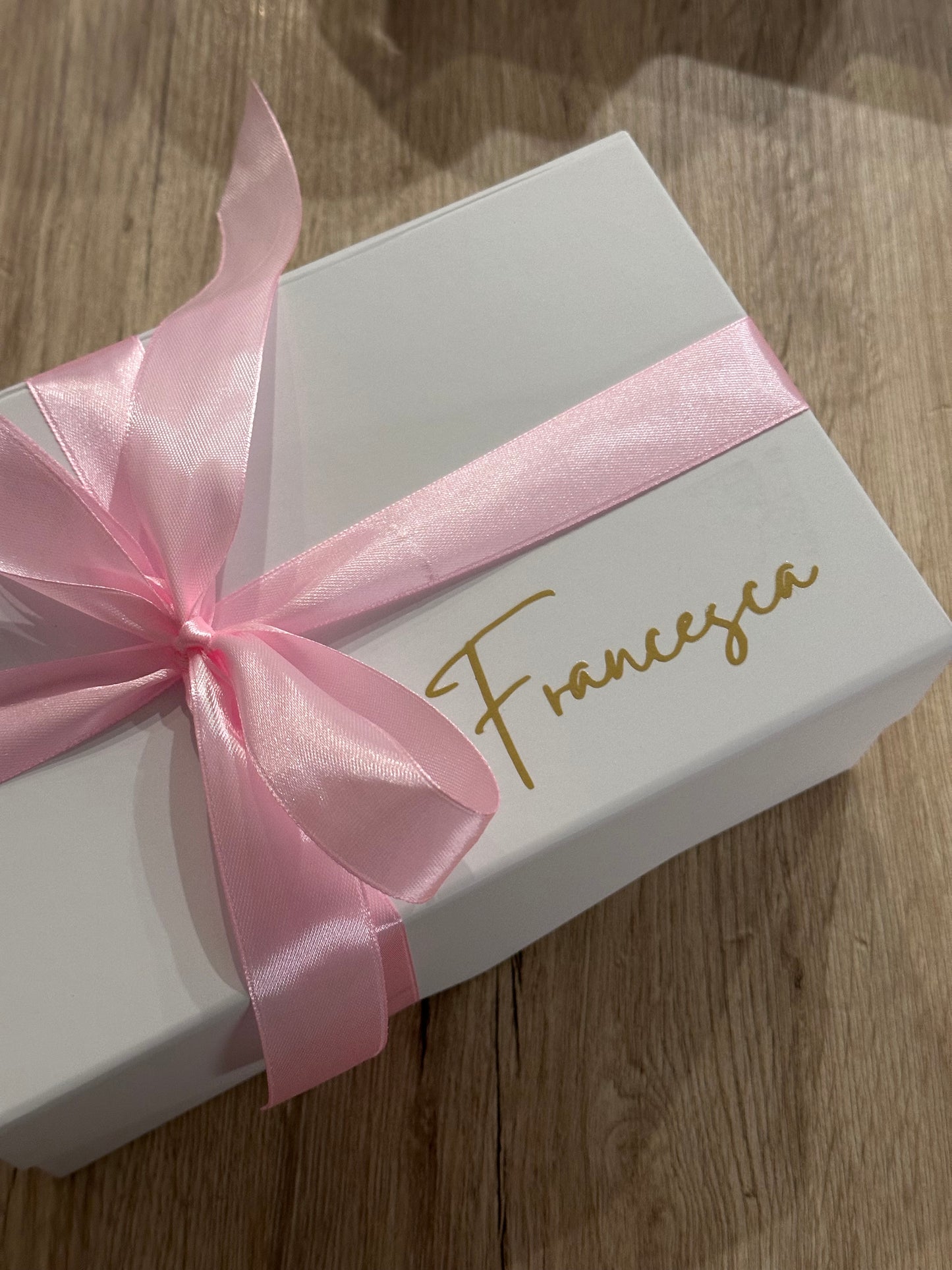 Personalizza la tua box regalo