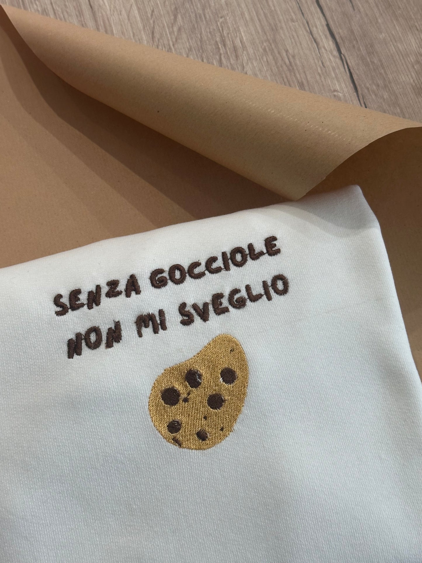 Personalizza la tua felpa - ricamo a macchina