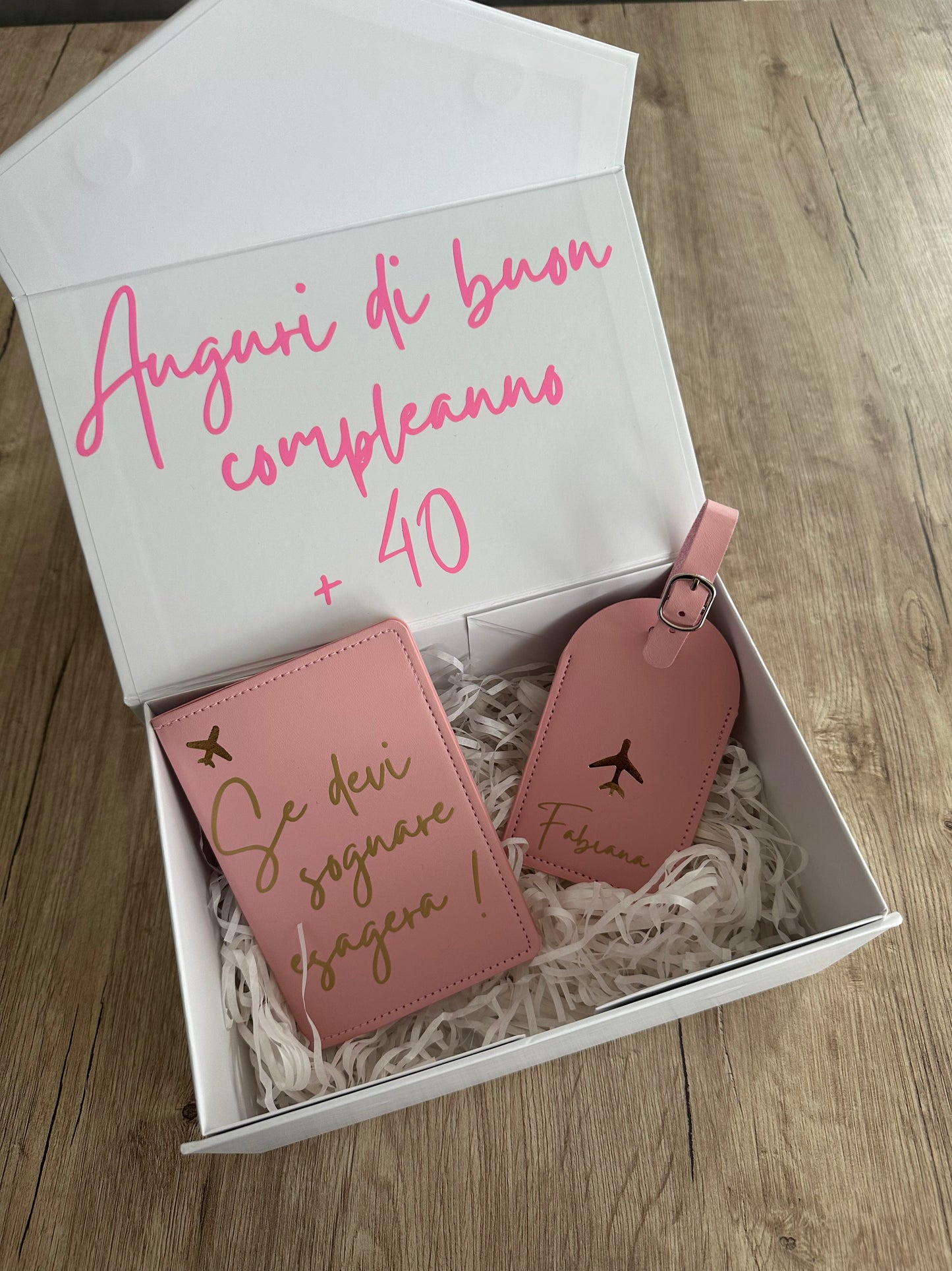 Personalizza la tua box regalo